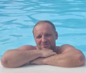 Ruslan Khoryek, 40, Minsk