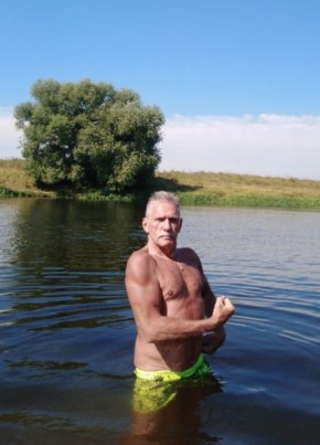 Андрей из Москвы 61 год