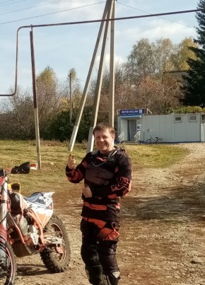 Виктор из Энгельса 43 года