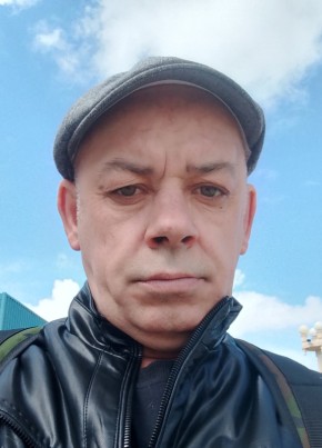 Сергей из Нягани 52 года