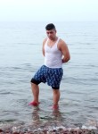 Adi, 30, Algiers