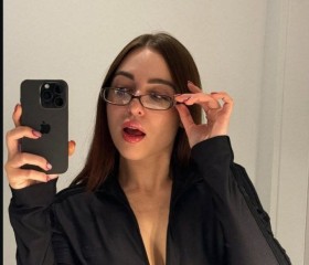 Karolina, 23, Saint Petersburg
