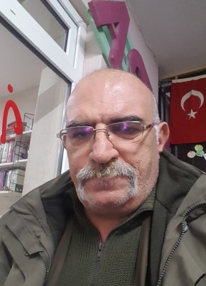 Eyüphan, 57, Türkiye Cumhuriyeti, Ankara