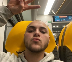 Yaroslav, 18, Moscow