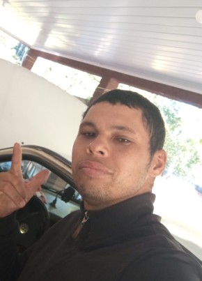 Teylorsantos из Curitiba 30 лет