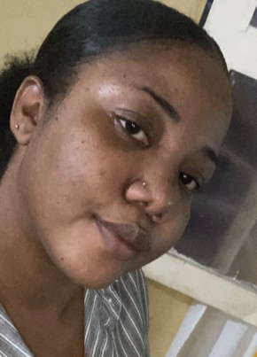 Lia Canda из Loanda 22 года