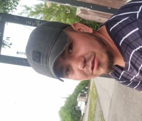 Maksim, 25, Yekaterinburg