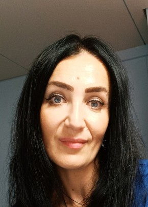 Kseniya, 44, Netherlands, Breda
