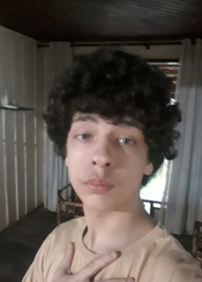 João из Blumenau 19 лет