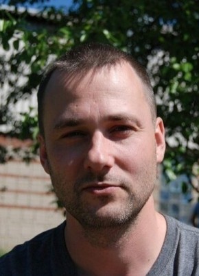 Андрюха из Воронежа 45 лет