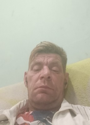 Саша из Колпино 46 лет