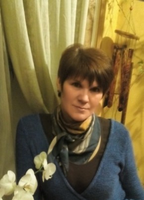Анна, 63, Россия, Санкт-Петербург