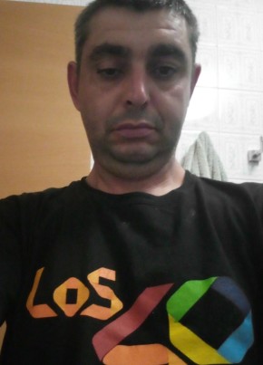Toni, 41, Spain, Amposta