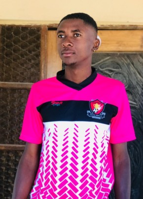 Karabo Bimbo из Gaborone 23 года