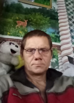 Pavel, 42, Russia, Mayma