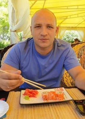 Sergey, 35, Russia, Kirovsk