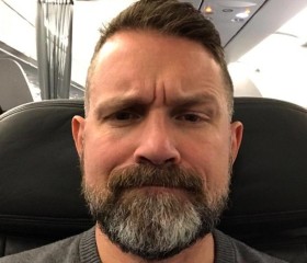 kingpath, 60, Montreal