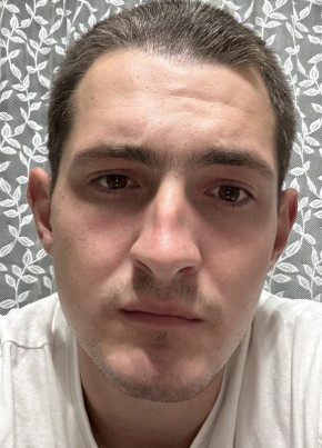 Artem из Новосибирска 24 года