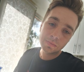 Valentin, 24, Slantsy