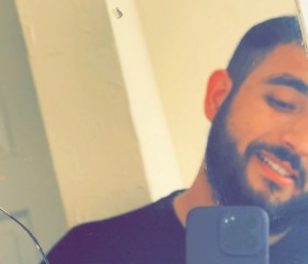 Tomas, 29, Sheffield