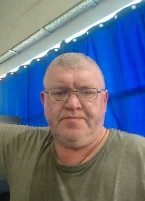 Игорь из Альметьевска 45 лет