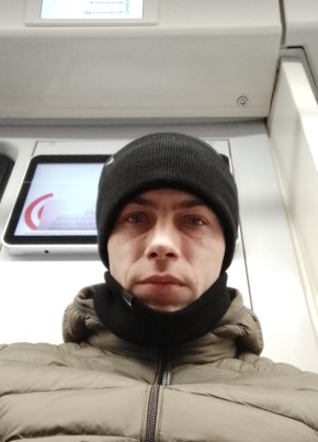 Dmitriy, 30, Russia, Uspenskoye