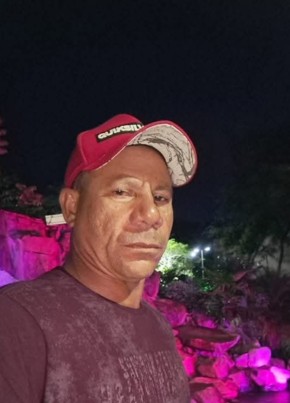 Ademilton из Rondonópolis 49 лет
