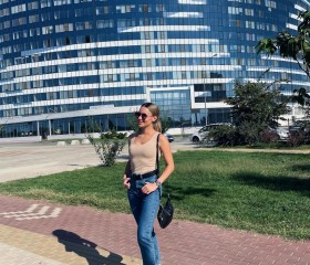 Yulya, 32, Novosibirsk