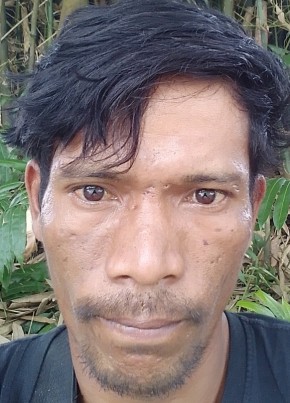 แอ๊บครับ, 39, ราชอาณาจักรไทย, จันทบุรี