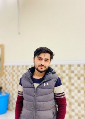 Shafiq, 21, جمهورئ اسلامئ افغانستان, پل خمری