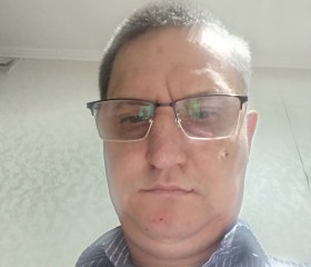 Dmitriy, 54, Moscow