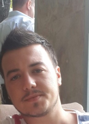 Berkhan Irmak, 34, Türkiye Cumhuriyeti, Ayvalık