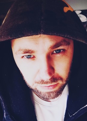 Mc Kenzie, 39, Kyrgyzstan, Bishkek