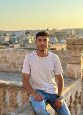 İbrahim, 24, Türkiye Cumhuriyeti, Siverek