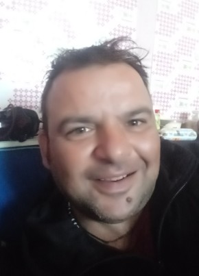 Viliam kovacic из Bratislava 42 года