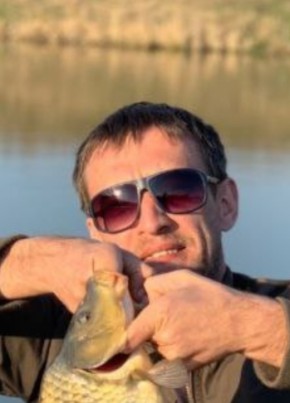 Евгений из Щекино 41 год