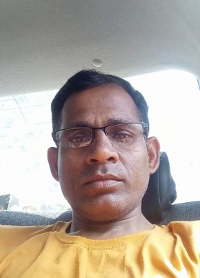 Kanhaiyalal Gaut, 44, India, Delhi