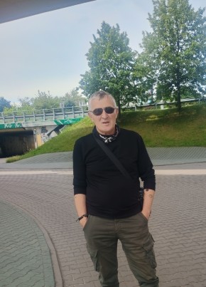 Теимураз из Warszawa 53 года