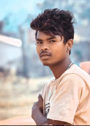 RAVi, 19, India, Gobindpur