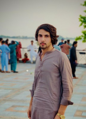 Malik Hassan, 18, پاکستان, ایبٹ آباد‎