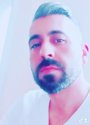 Karadayı, 41, Türkiye Cumhuriyeti, İstanbul
