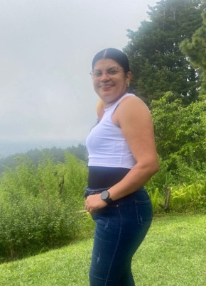 Lisbeth из San Juan 27 лет