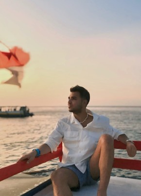 Akın из İstanbul 35 лет