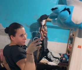 Bri, 23, Santa Fe de la Vera Cruz