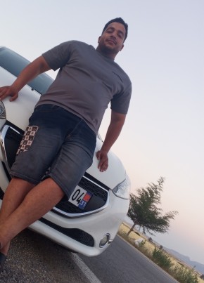 Hou из Jijel 27 лет