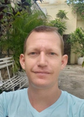 Orlando, 35, Haiti, Petionville