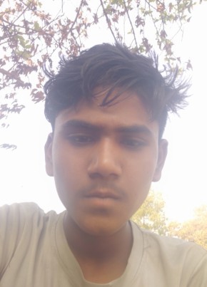 Dgyi, 18, India, Pune