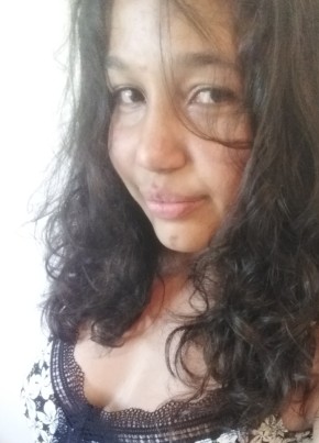 Julie, 24, La Réunion, Le Tampon