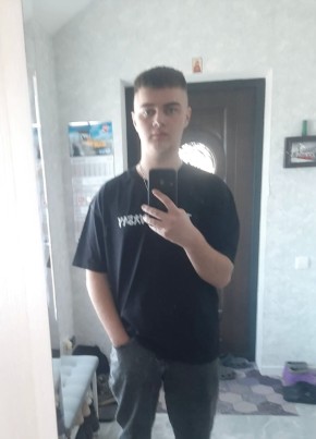 Роман Супрунчук из Бярозы 18 лет