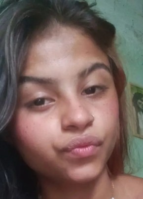 Yasmin из Fortaleza 18 лет